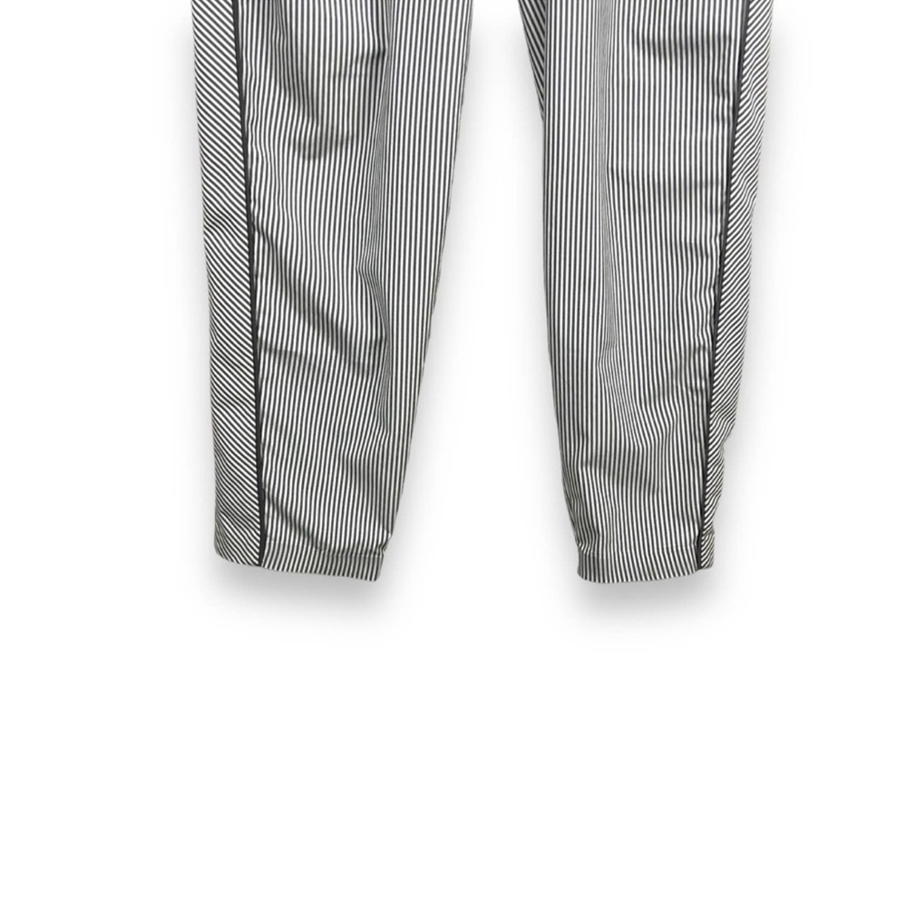 Athleta Brooklyn Textured Ankle Pant Gray and White Stripe Size 4 - Picture 7 of 10
